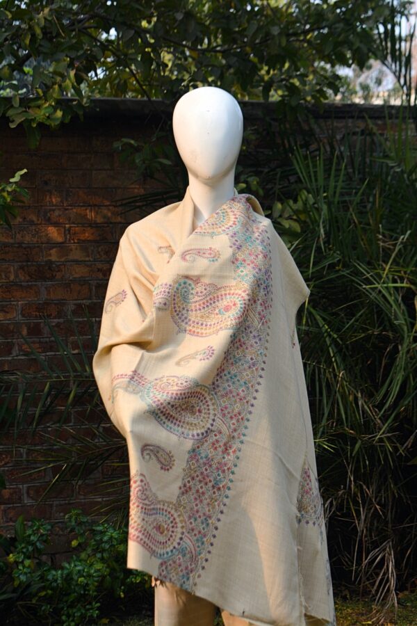 Multicolor Floral Sui Shawl - Embroidered Decoration - Image 3