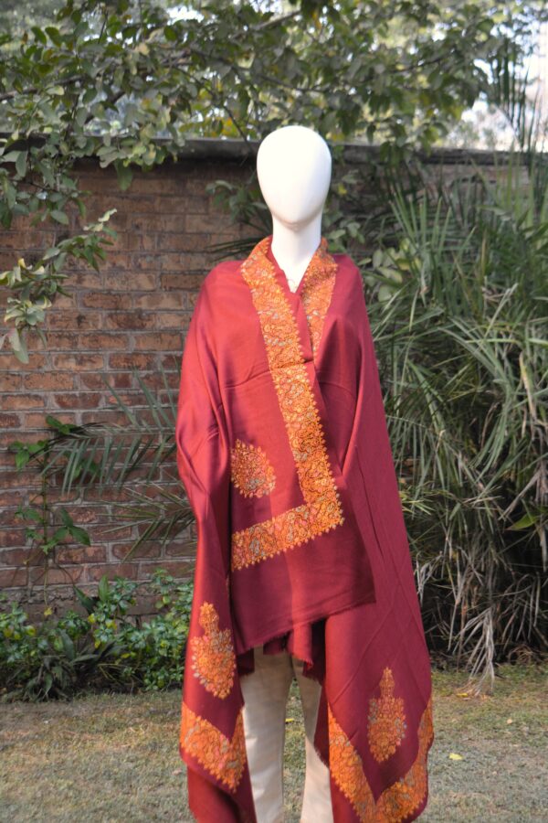 Crimson Sui Shawl - Embroidered Decoration - Image 2