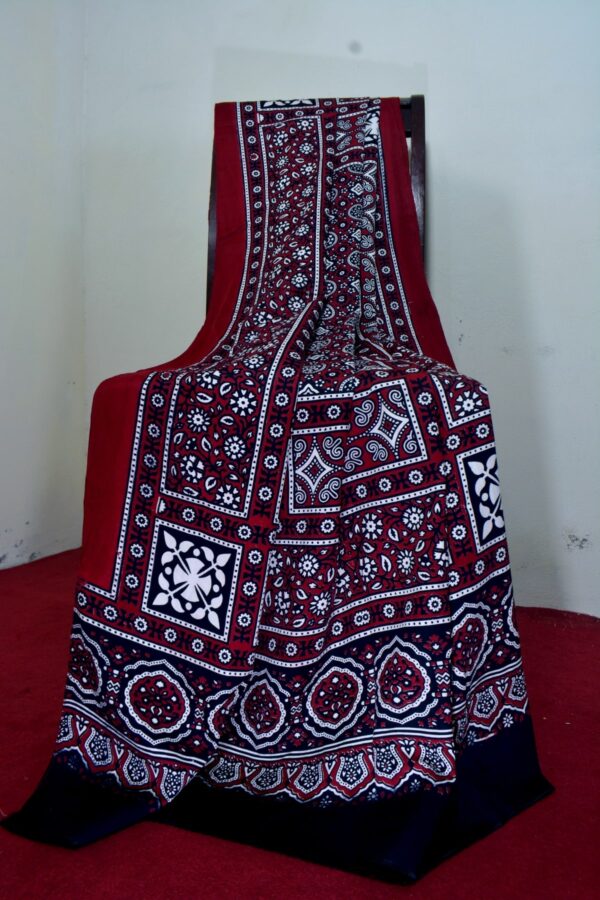 Royal Sindhi Ajrak – Cultural Wear - Image 3